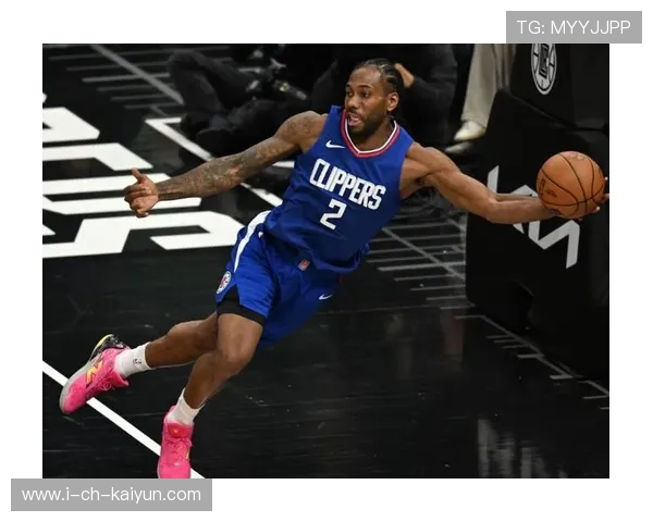 伦纳德中距离起手，全场默认这是解法