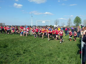 开云电子竞技-冬奥体验中心开放吸引大量青少年参与,冬奥会体验中心